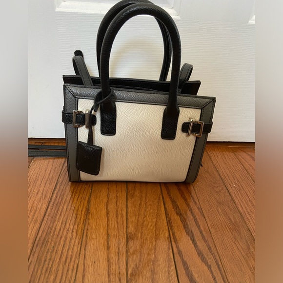 Nine West Crossbody. Adjustable Strap. Mini-Bag. - Picture 2 of 3